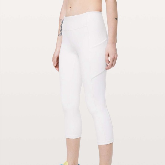 White lululemon cropped leggings - Picture 1 of 4